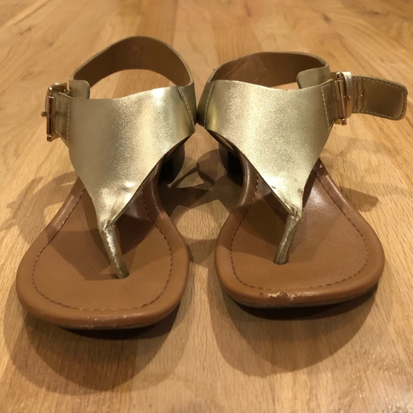 Tommy Hilfiger gold sandals, size 7 - Picture 3 of 3